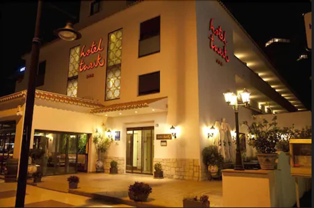 טורמולינוס Hotel Tarik מראה חיצוני תמונה