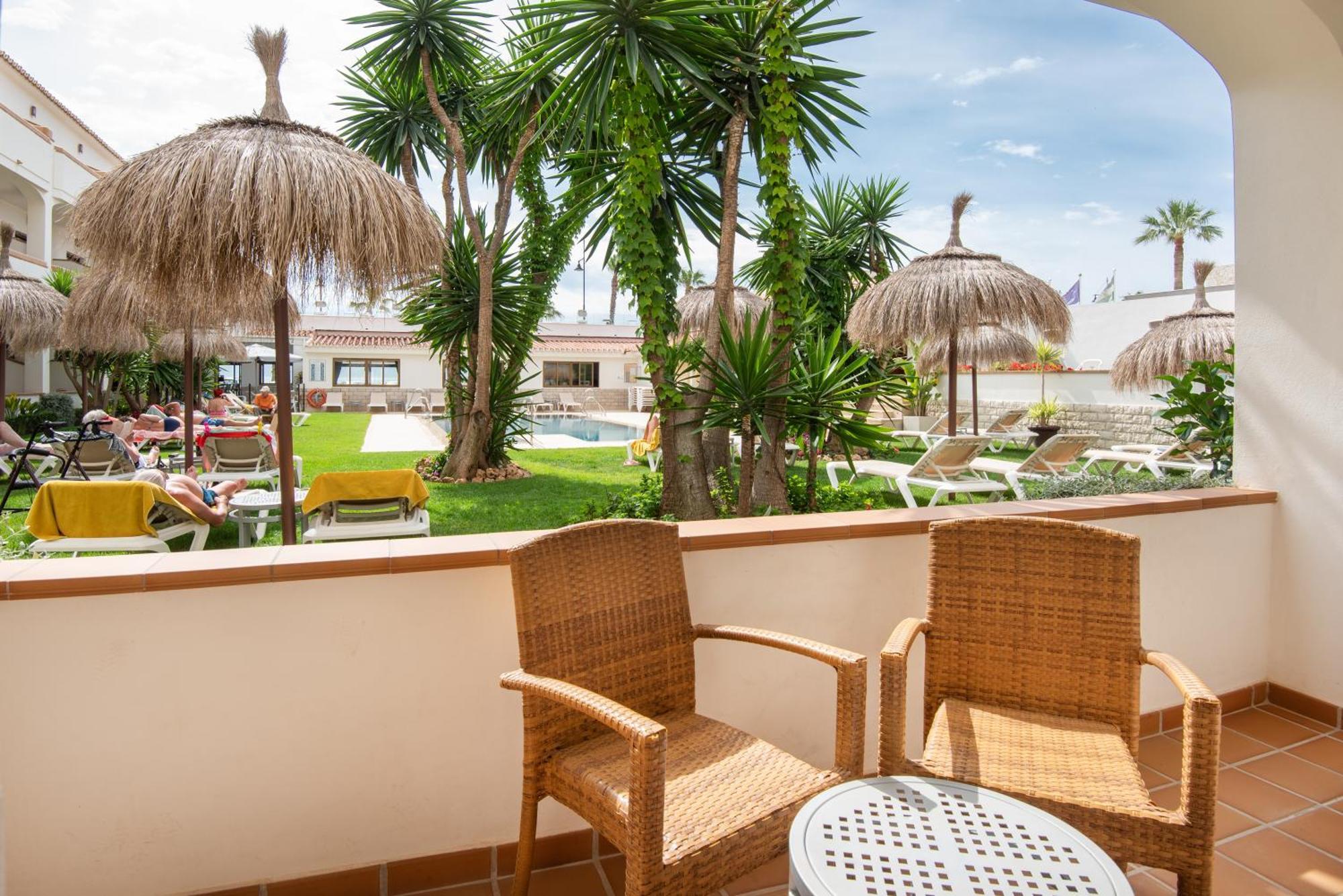 טורמולינוס Hotel Tarik מראה חיצוני תמונה