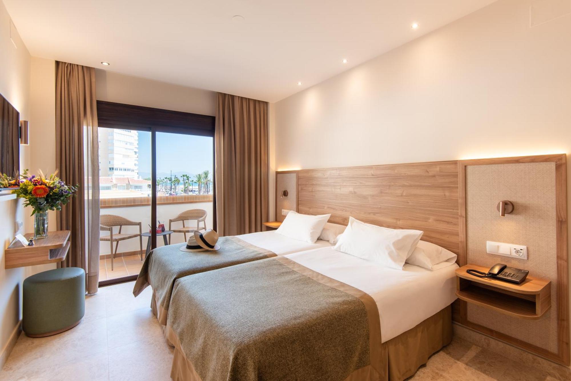 טורמולינוס Hotel Tarik מראה חיצוני תמונה