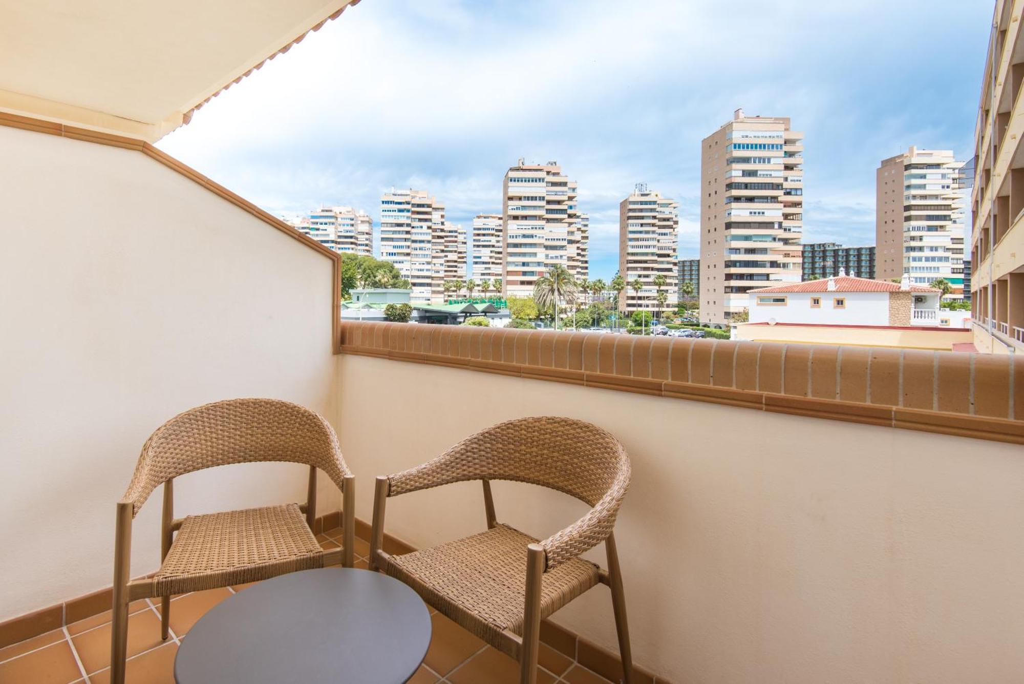 טורמולינוס Hotel Tarik מראה חיצוני תמונה