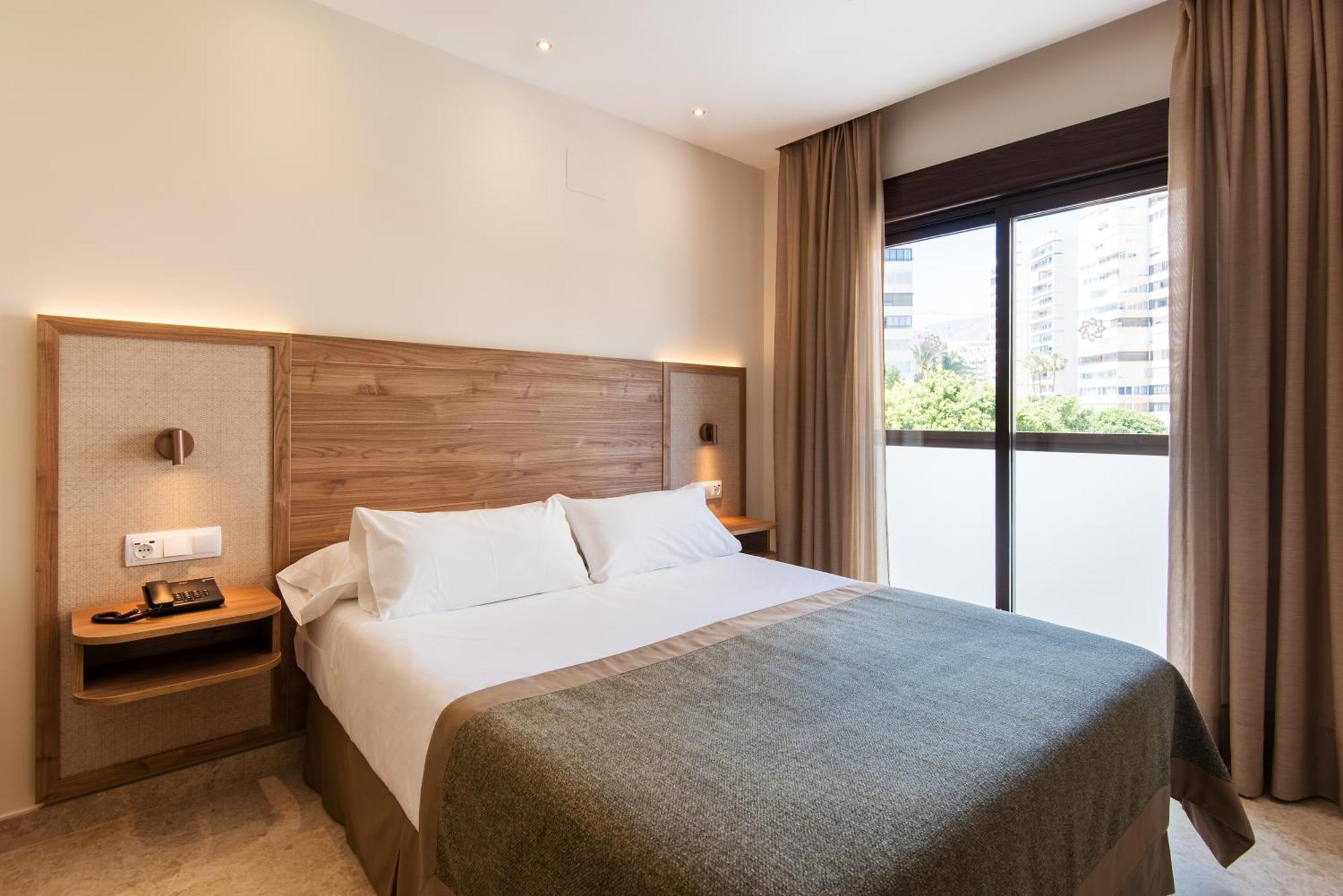טורמולינוס Hotel Tarik מראה חיצוני תמונה